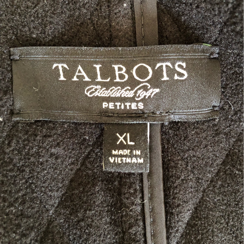 Hello Cute and sporty Talbots Quilted Vest w/Pockets - Picture 6 of 10